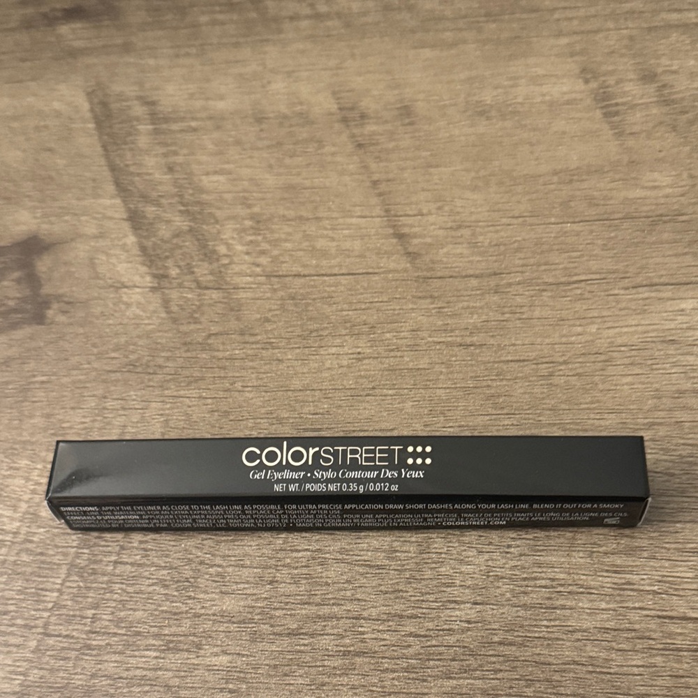 Color Street Gel Eyeliner in Classic Olive